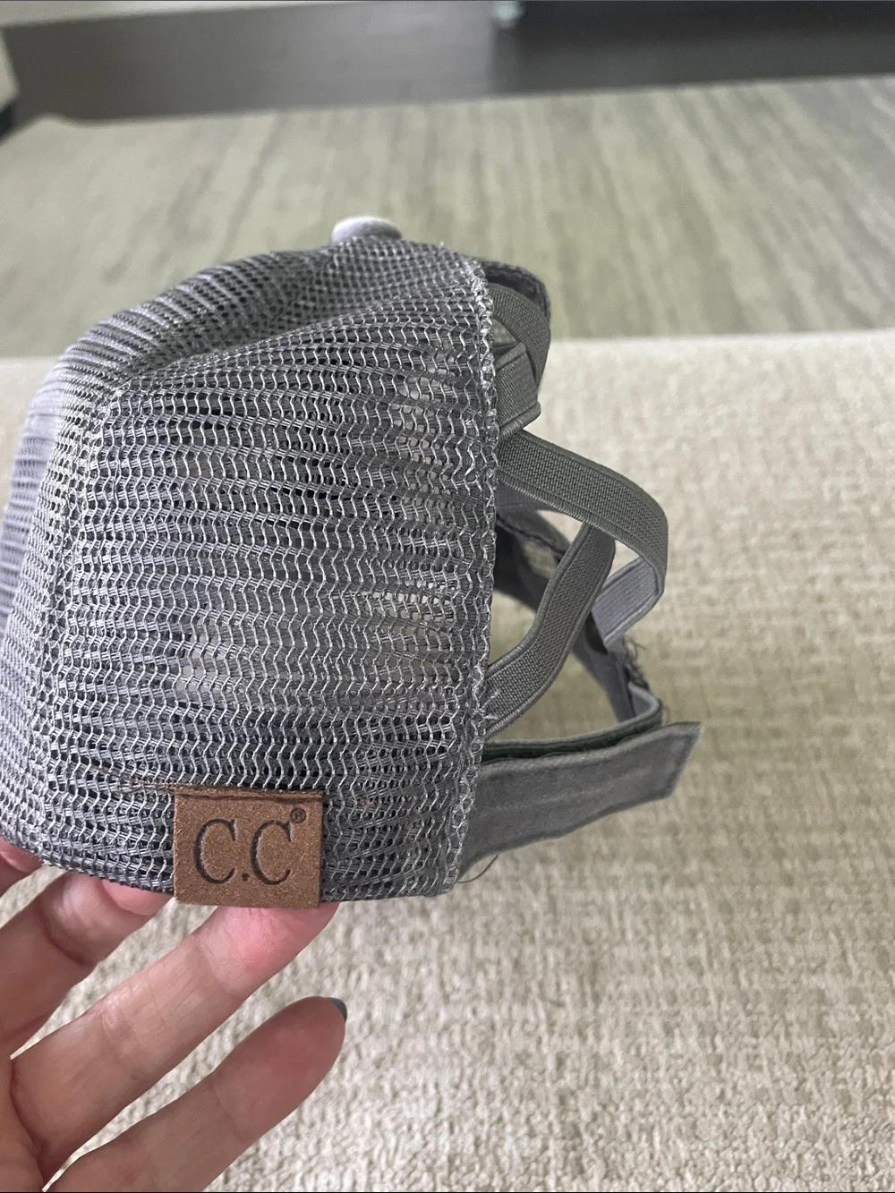 Women’s Gray 'Jeep' Paw-Print Trucker Hat